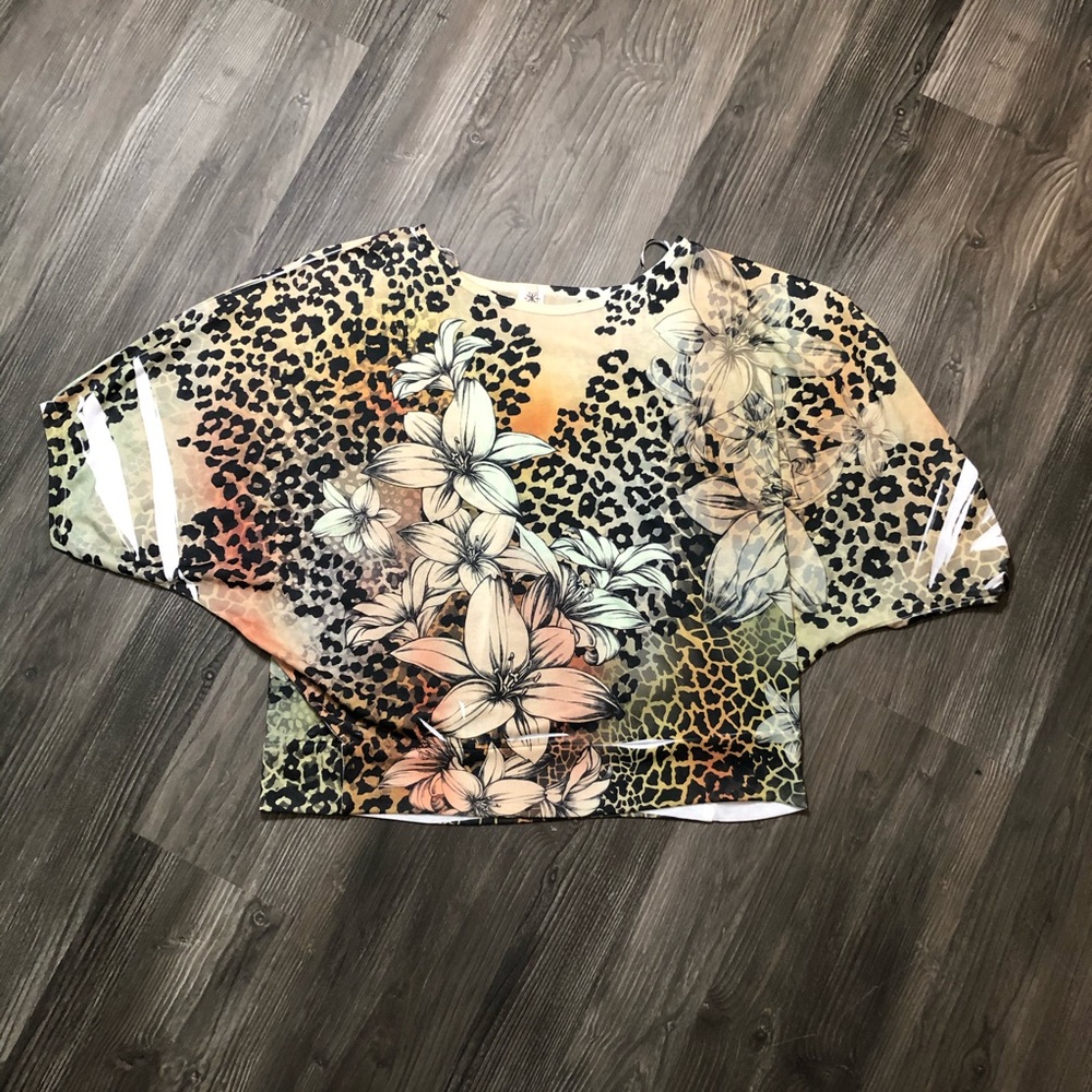 New Mix Leopard Crop Top